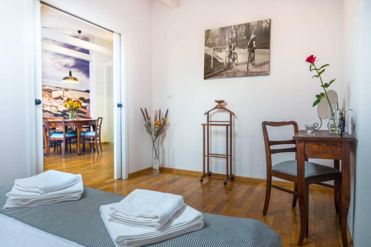 Designer In The Heart Of 4th Floor No Lift Apartmán